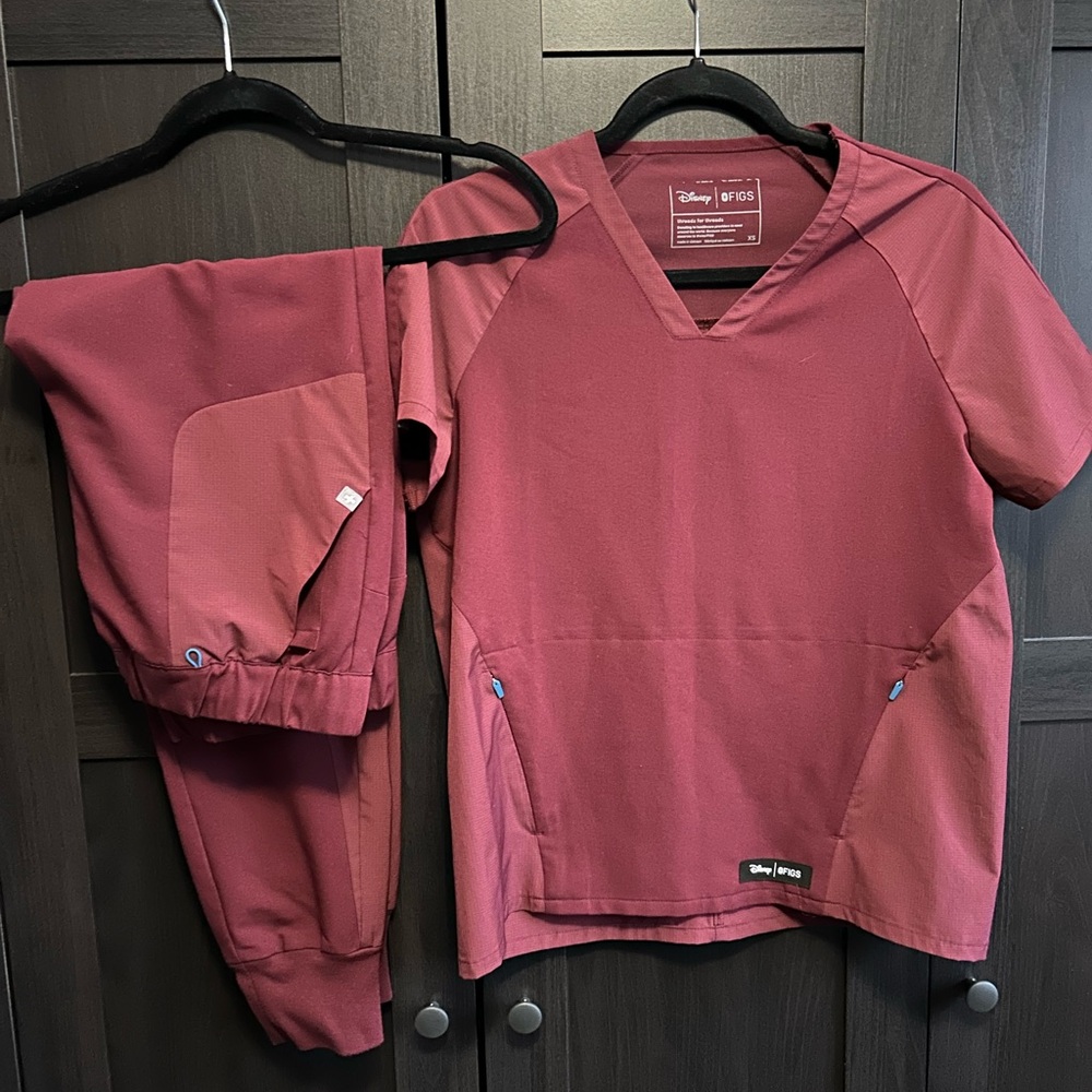 Figs Disney scrub set